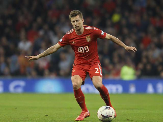 九游体育官网_ 德甲争夺，球迷热烈讨论，9游游戏中心官方网站