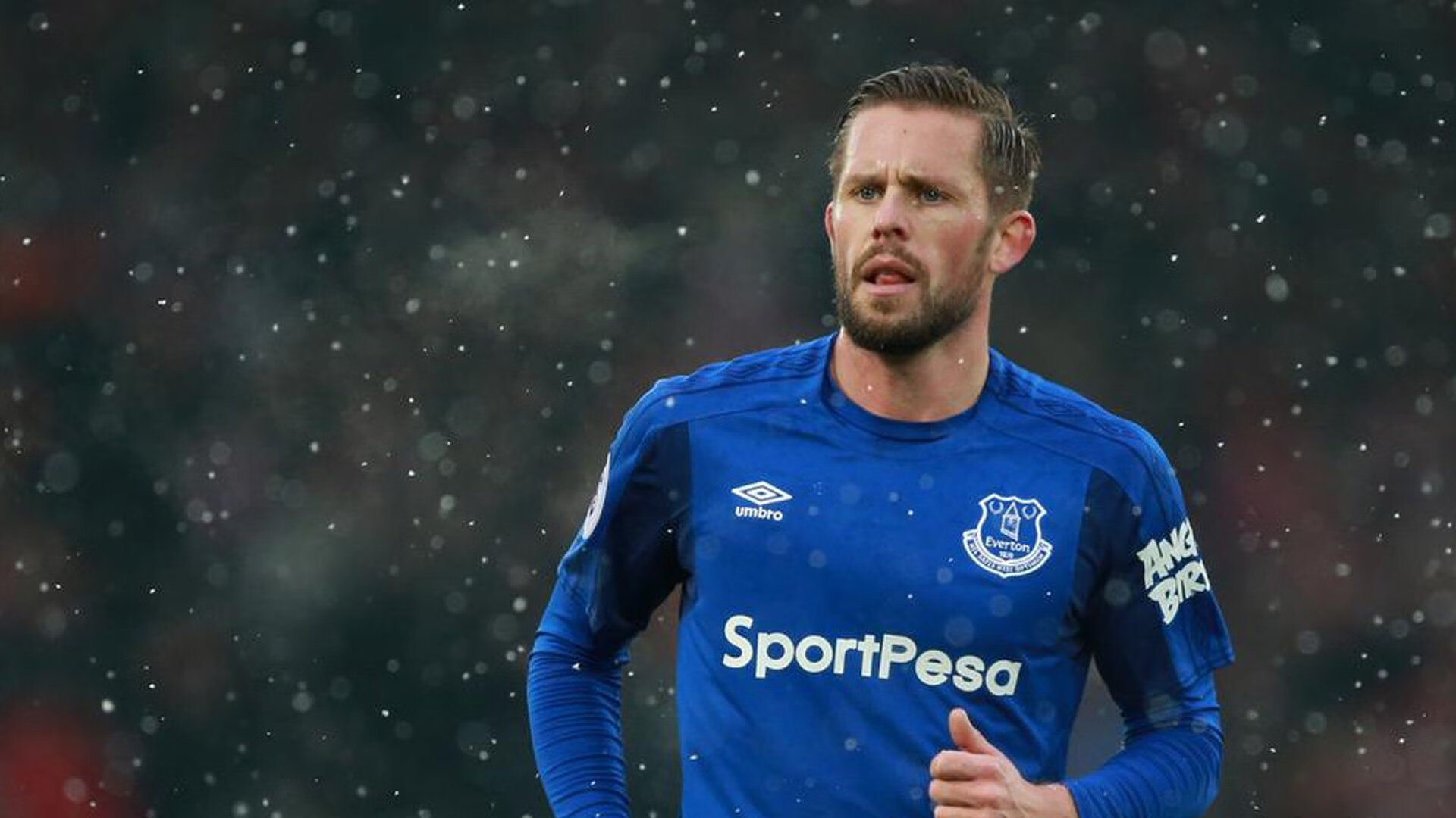 青少年“梦想助跑”公益篮球赛在郑州火热开赛，激发青少年追梦热情