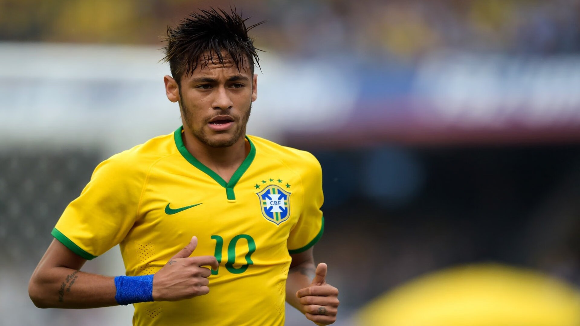 精彩比赛引发球迷热议，谁能称雄，比赛中的精彩球艺